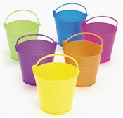 small plastic bucket