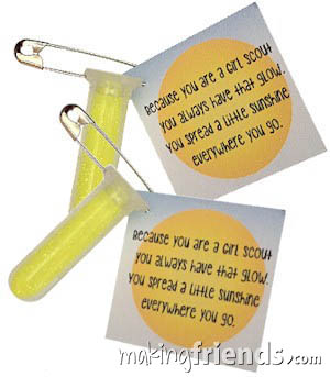 Sunshine Girl Scout Friendship SWAP Kit via @gsleader411