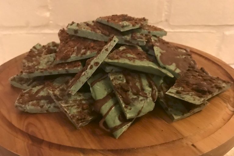 Yummy Minty Bark