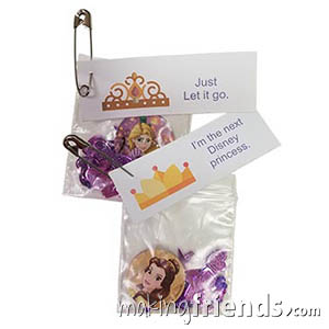 Princess Friendship Swap Kit Your girls can make princess crafts for swapping with their favorite princesses! #makingfriends #girlscoutswaps #swaps via @gsleader411