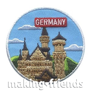 Featuring a castle to represent Germany landmarks for your troop or service unit international or Thinking Day celebration. #makingfriends #gsmakingfriends #funpatch #scoutpatches #girlscouts #scouts #girlscoutleader #thinkingday #worldthinkingday via @gsleader411