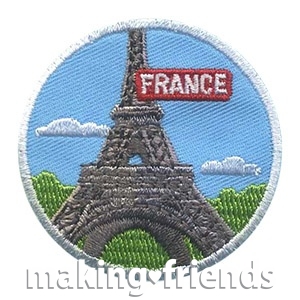 Our Landmark Patch for France features the Eiffel Tower. #makingfriends #gsmakingfriends #funpatch #scoutpatches #girlscouts #scouts #girlscoutleader #thinkingday #worldthinkingday via @gsleader411