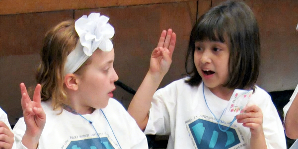 Daisy Girl Scouts Learning the Promise