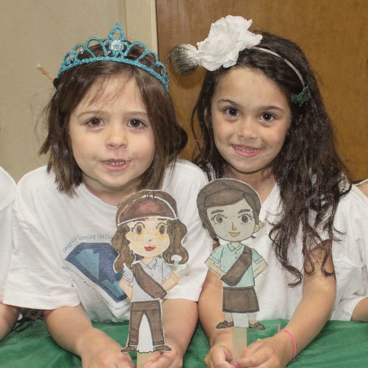 Daisy Girl Scouts Paper Dolls